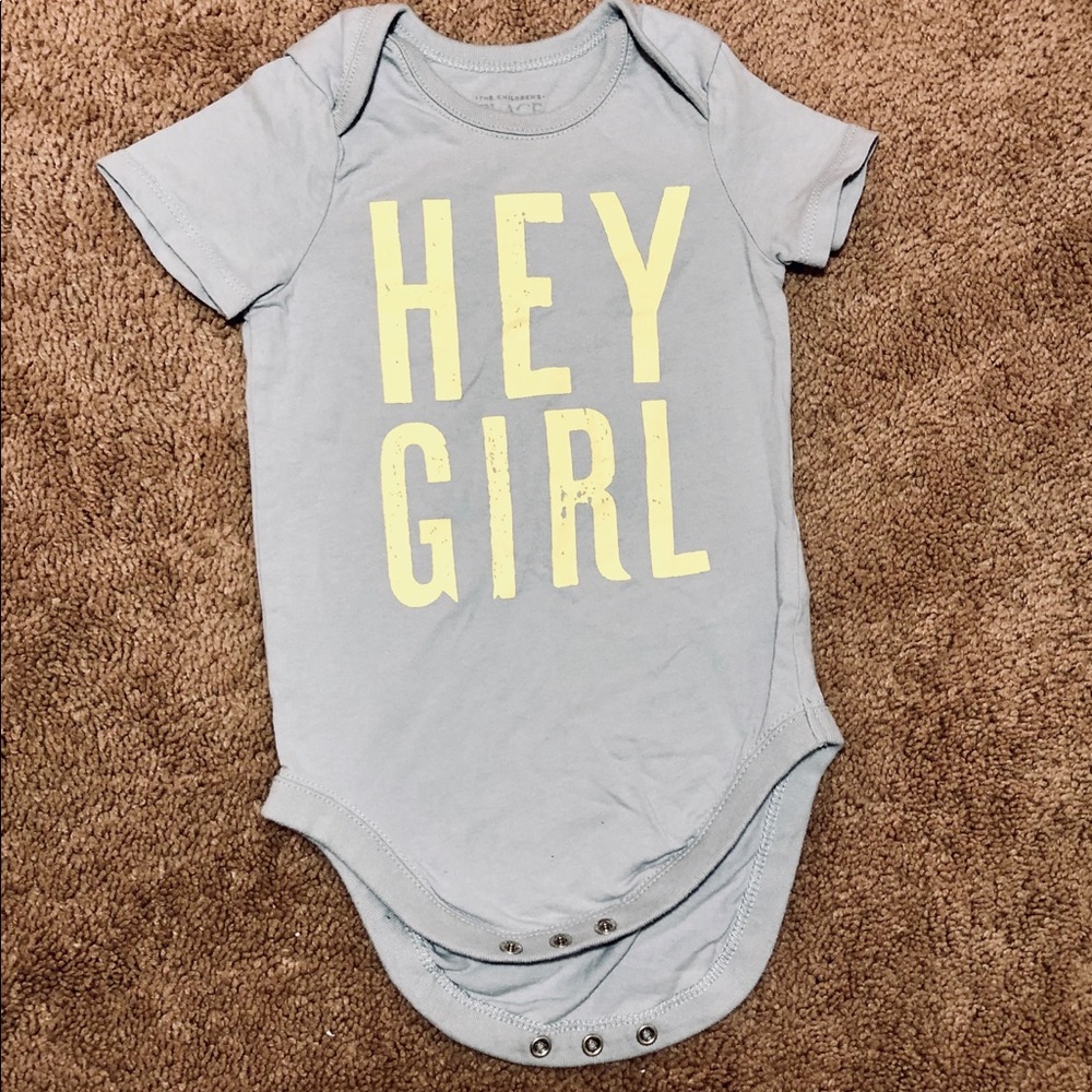 5/$15 Children’s Place 12-18mo grey baby onesie